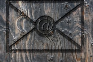 Escríbele a tu hijo una carta o correo electrónico que exprese todo lo que quieres decirle.