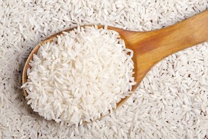 Una dieta rica en arroz y frutas, sin grasa y colesterol, reduce el colesterol.