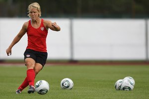 No hay altura ideal establecida para delanteras en fútbol femenino.