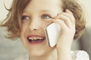 Los teléfonos inteligentes suelen ser mucho más grandes que los celulares ordinarios.