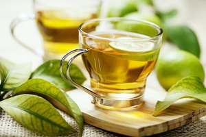 Elige té de hierbas libres de cafeína.