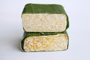 El tempeh es un alimento rico en histamina.
