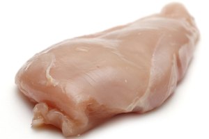 Pechuga de pollo sin piel.