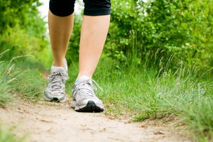 Caminar después de una cesárea puede acelerar la recuperación.
