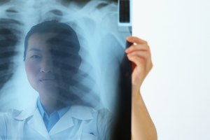 Tus pulmones a veces hacen ruidos extraños al respirar.