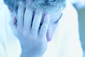 Las personas con anemia a menudo se sienten cansadas y pueden experimentar episodios de mareo.