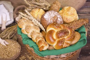 El pan contiene gluten.
