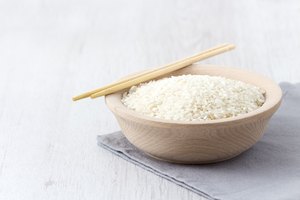 El arroz blanco es un alimento bajo en fósforo.