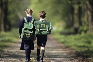 Los estudiantes de todas las razas y grupos étnicos se benefician cuando sus padres participan en su educación.