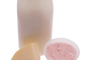 Los alimentos lácteos fermentados contienen algunos probióticos naturales.