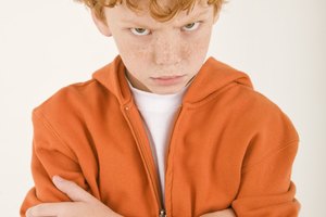 Puede ser difícil razonar con un niño testarudo.