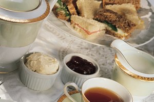 El té de la tarde formal Inglés (o té bajo) tiene una gran tradición.