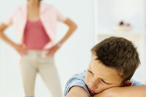 Un niño puede tratar de controlar a sus padres si no se sale con la suya.