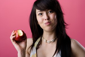 Come una manzana al día para estar saludable.