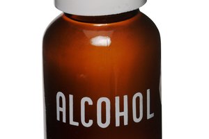 Utiliza alcohol para desinfectar agujas o pinzas.