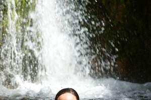 La natación puede proporcionar un ejercicio completo durante el embarazo.