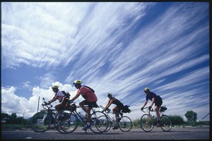 Una bicicleta profesionalmente ajustada te ayuda a evitar el dolor de cadera.