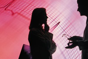 Si experimentas arritmias regulares, habla con tu médico acerca de cambiar tu dieta.