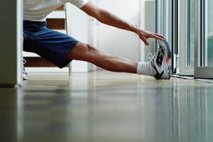 El estiramiento estático implica sostenerlo para incrementar la flexibilidad.