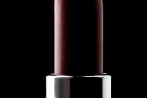 No utilices lapiz labial para parecerte a un hombre.