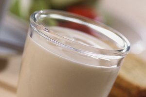 Utiliza los suplementos nutricionales disponibles en el mercado para aumentar algunas libras de peso.