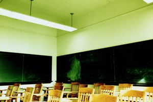 El debate continúa sobre la posible conexión entre luces fluorescentes y problemas de comportamiento.