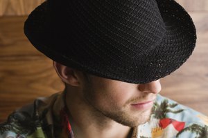 Algunos usuarios de sombreros sufre de irritación y enrojecimiento en la piel de la frente.