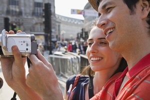 YouTube acepta muchos formatos de video para cargar: los videos H.264, MPEG-4 y MPEG-2 son los preferidos.