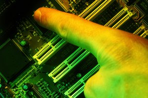 Una placa madre ineficiente puede evitar que la CPU se desempeñe de manera óptima.