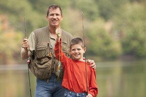 Lleva a tu hijo de pesca en Janesville.