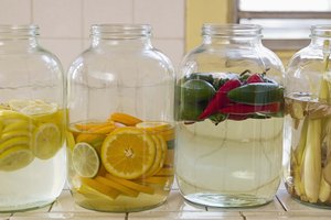 El vinagre y el limón contienen un sinfín de sustancias naturales efectivas contra el acné.