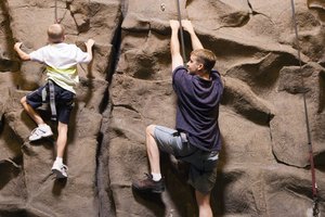 Los arneses alpinos se utilizan generalmente para una expedición de montañismo más corta.