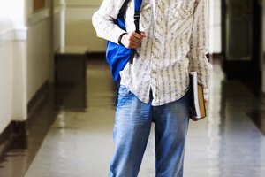 Camina a todas tus clases (si es posible) para hacer un poco más de cardio.