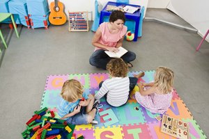 Mantén el control de las prendas de tu hijo en la guardería, con etiquetas.