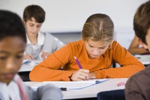 Jupiterimages/Goodshoot/Getty Images Following paragraph format can help you organize your answer for a short response on a standardized test.