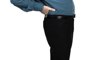 El dolor lumbosacral afecta más frecuentemente a los adultos mayores.