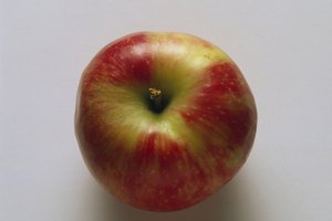 Una sola manzana Fuji te ofrece una porción aceptable de tus necesidades diarias de fibra.