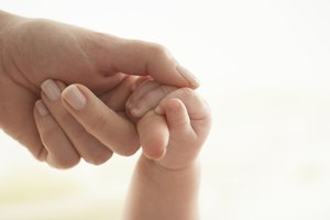 El resecamiento de la piel ocurre con más frecuencia en las manos.