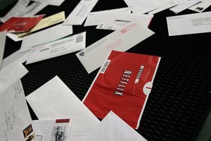 Para solicitar algo en Netflix, ponte en contacto con el servicio de atención al cliente.