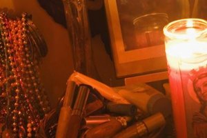 Medioimages/Photodisc/Valueline/Getty Images Wiccan altars should contain items that represent the elements, but worshipers have some flexibility in deciding what those items are.