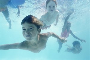 En la terapia acuática los niños autistas mejoran su rango de movilidad.