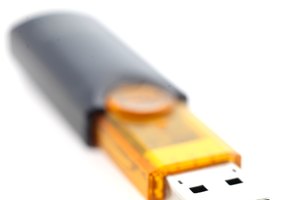 Descargar directamente hacia tu memoria USB hace que los archivos sean portátiles inmediatamente.
