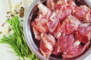La carne roja incrementa el riesgo de sufrir el agrandamiento de la próstata.