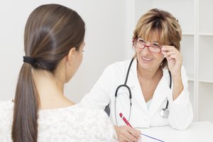 Asegúrate de hablar con tu médico antes de comenzar un nuevo programa de ejercicio.