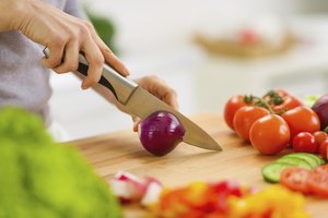 El tejido adiposo contiene una reserva de vitaminas liposolubles.