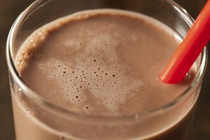 Prueba tomar leche chocolatada después de un entrenamiento.