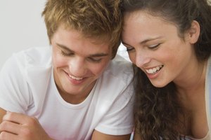 Las citas adolescentes generalmente son muy diferentes a las de los adultos.