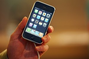 Restaura tu iPhone para eliminar toda la información que contiene.