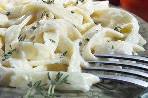 Fettuccine Alfredo