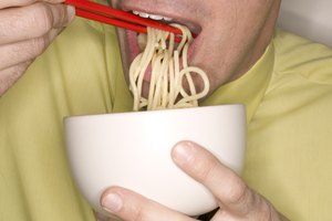 Los fideos son un plato típico de los restaurantes chinos.